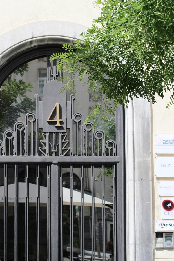 Numa Madrid Script Aparthotel Luaran gambar