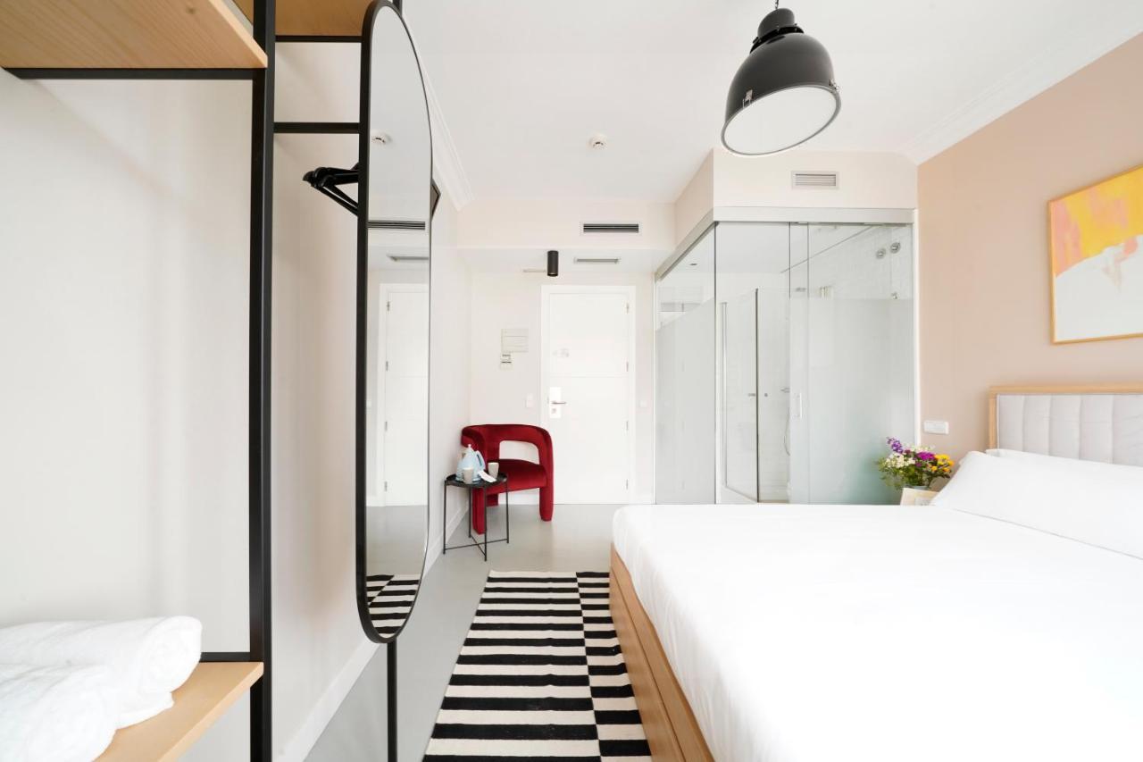 Numa Madrid Script Aparthotel Luaran gambar