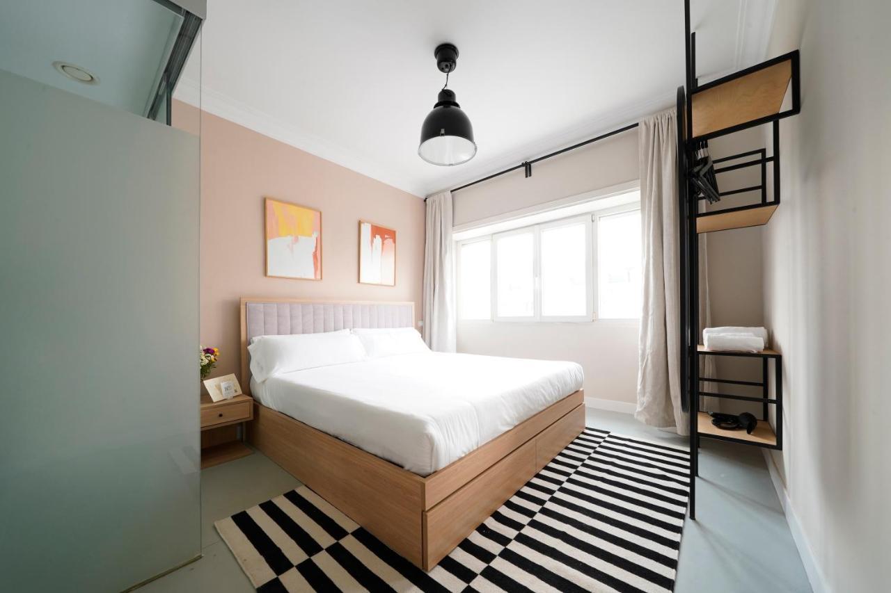 Numa Madrid Script Aparthotel Luaran gambar