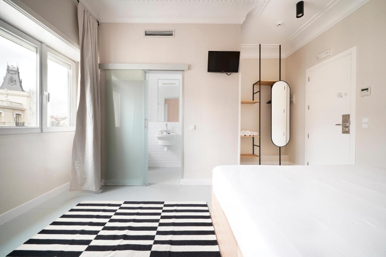 Numa Madrid Script Aparthotel Luaran gambar
