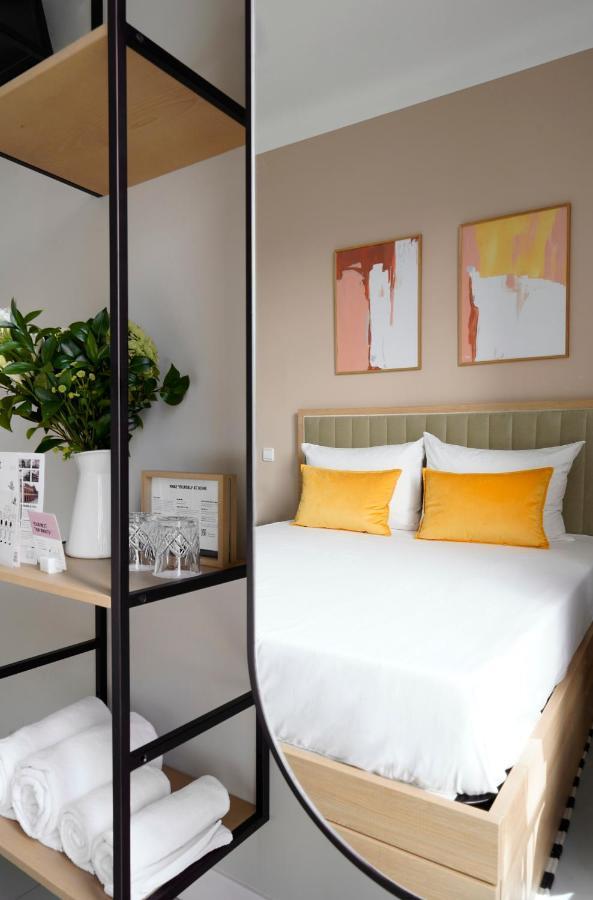 Numa Madrid Script Aparthotel Luaran gambar